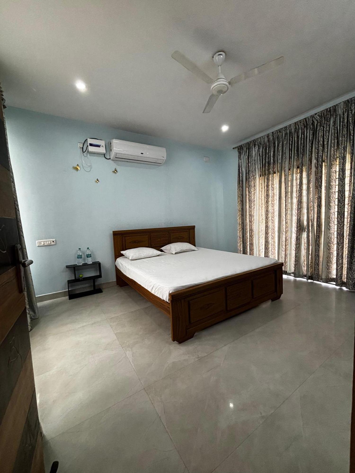 Ezhilagam Stays Chennai Chambre photo